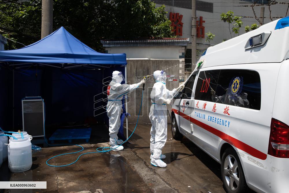 CHINA-SHANGHAI-MEDICAL TEAM-COVID-19-AID (CN)