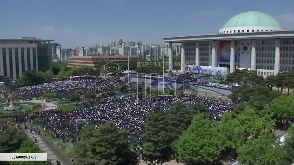 S. Korea's new president says to open door to dialogue with DPRK