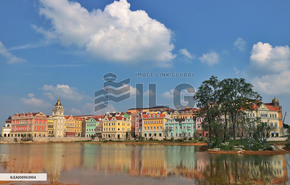 Xinhua Headlines: China speeds up future-oriented infrastructure development