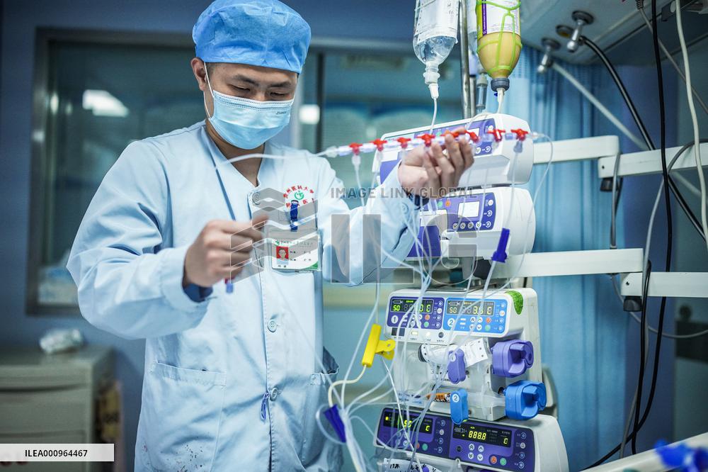 CHINA-GUIZHOU-GUIYANG-MALE NURSES (CN)