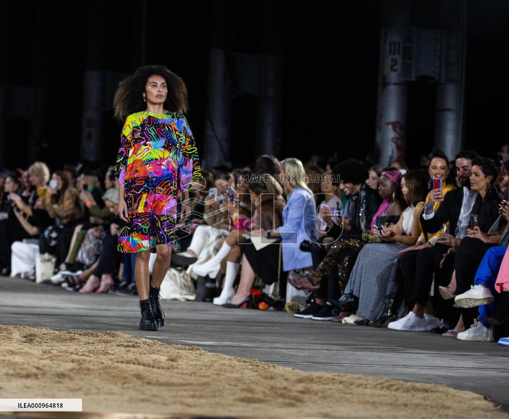 AUSTRALIA-SYDNEY-FASHION WEEK-CLOSING