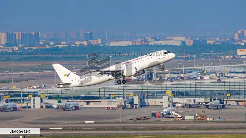 CHINA-SHANGHAI-FIRST C919 JET TO BE DELIVERED-MAIDEN TEST FLIGHT (CN)