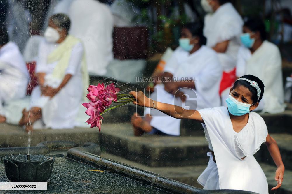 SRI LANKA-COLOMBO-VESAK FESTIVAL