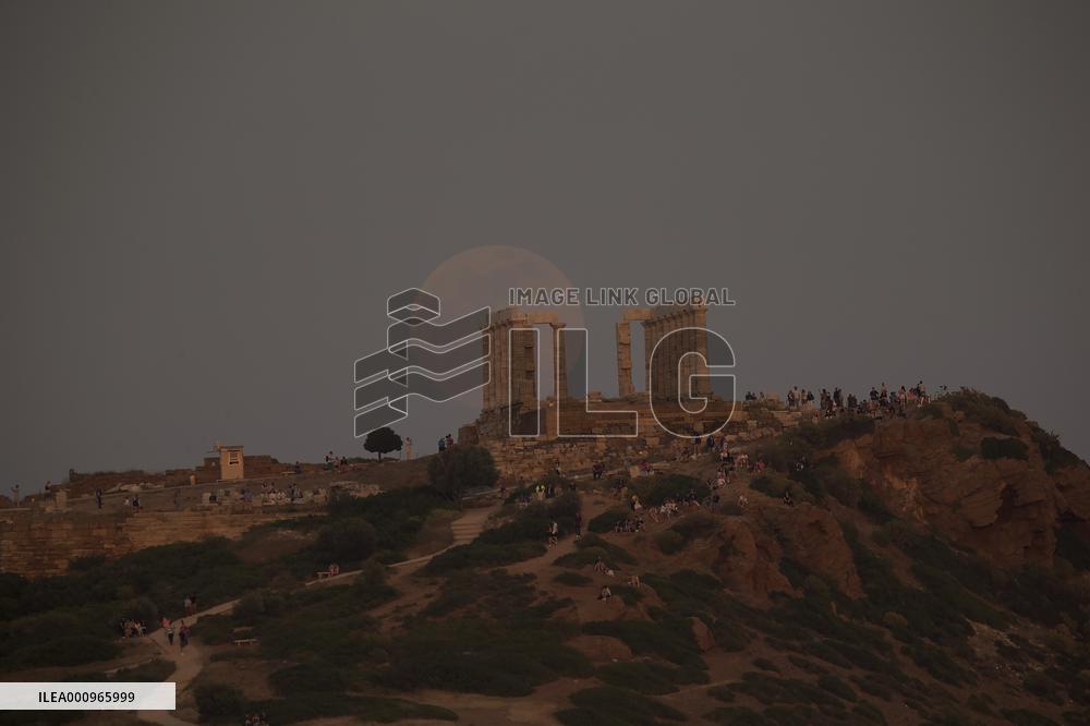 FULL MOON-VIEWS