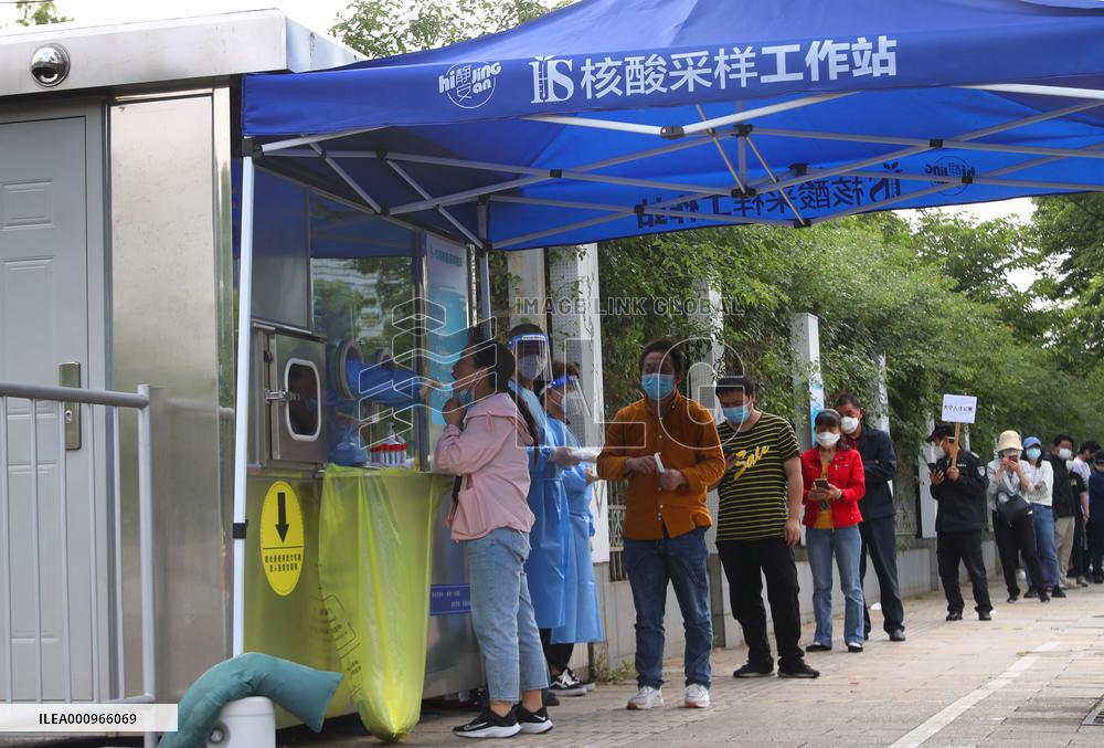 CHINA-SHANGHAI-COVID-19-LIFE (CN)