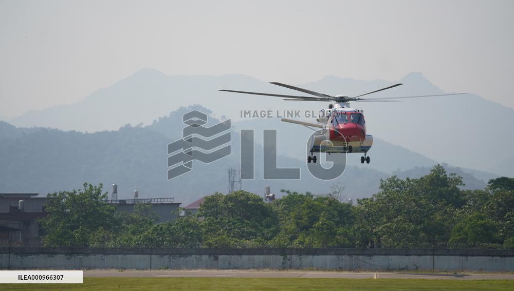 (EyesonSci)CHINA-JIANGXI-JINGDEZHEN-LARGE CIVIL HELICOPTER-MAIDEN FLIGHT (CN)
