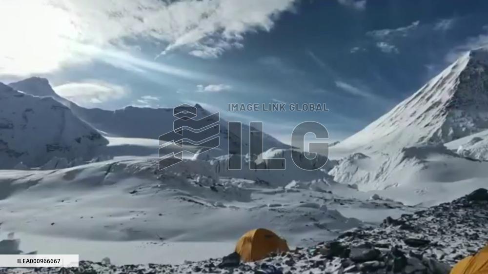 Vlog: Altitude sickness on Mt. Qomolangma