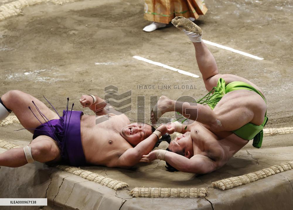 Summer Grand Sumo Tournament