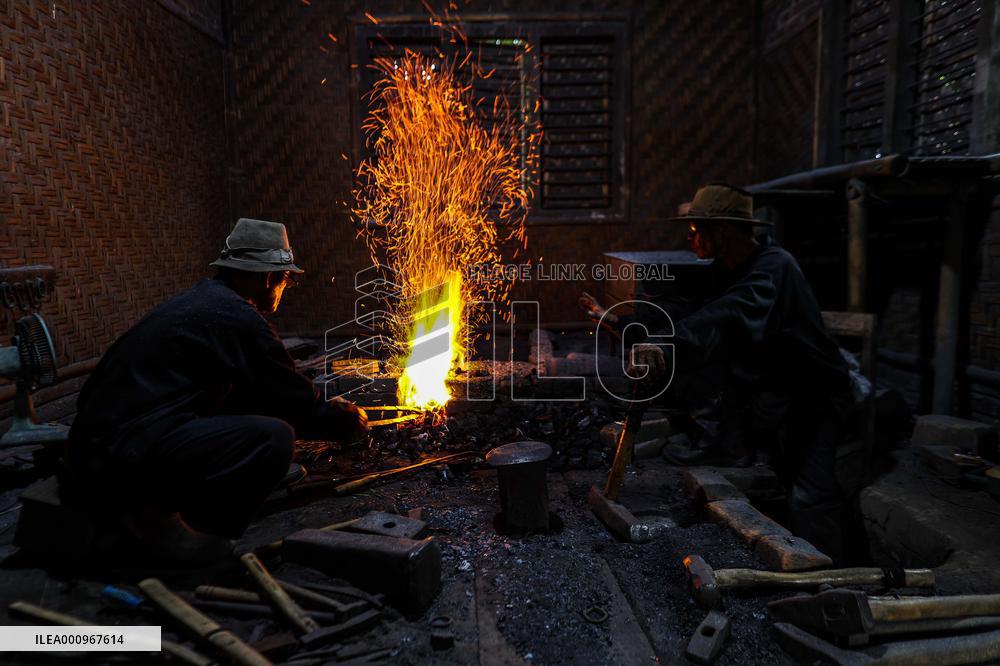 INDONESIA-YOGYAKARTA-JAVANESE KRIS