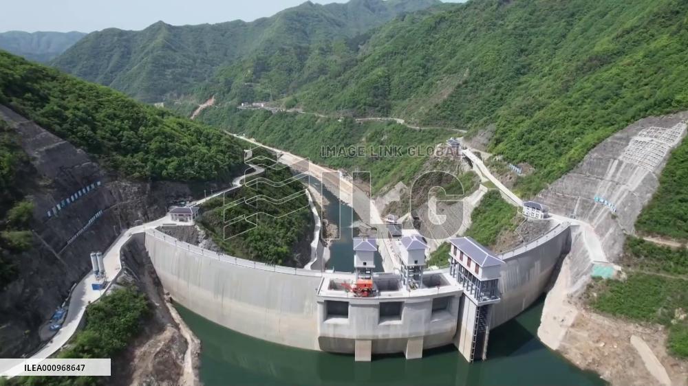 GLOBALink | China's water diversion project leaves passageway for migrating fish