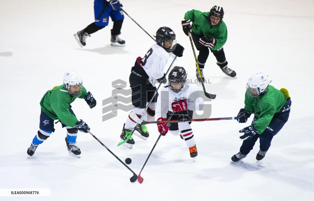 (SP)CANADA-VAUGHAN-ICE HOCKEY-TOURNAMENT