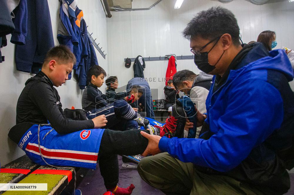 (SP)CANADA-VAUGHAN-ICE HOCKEY-TOURNAMENT