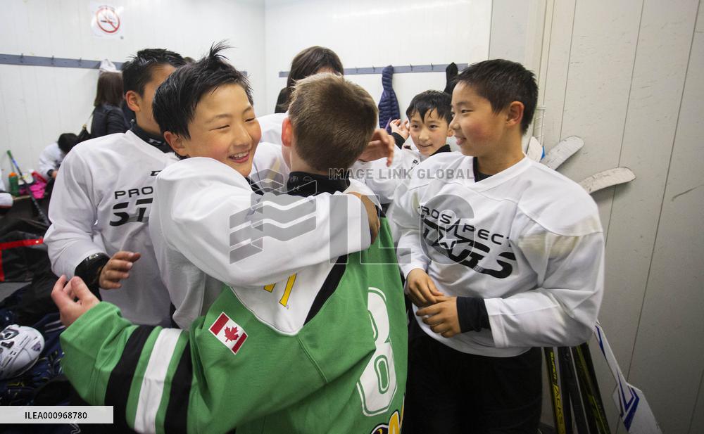 (SP)CANADA-VAUGHAN-ICE HOCKEY-TOURNAMENT