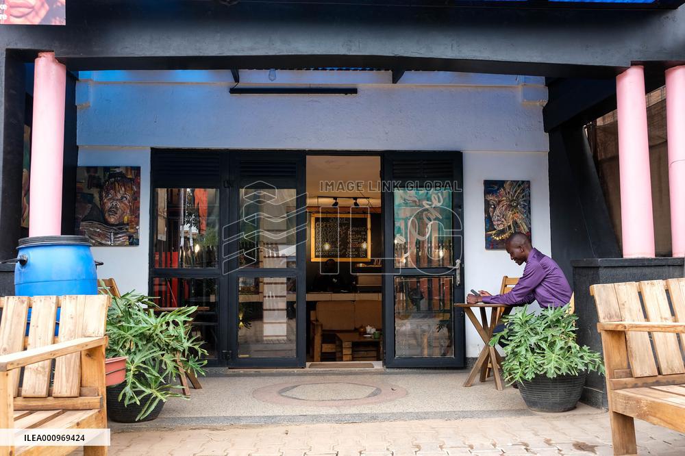 UGANDA-KAMPALA-SILENT CAFE