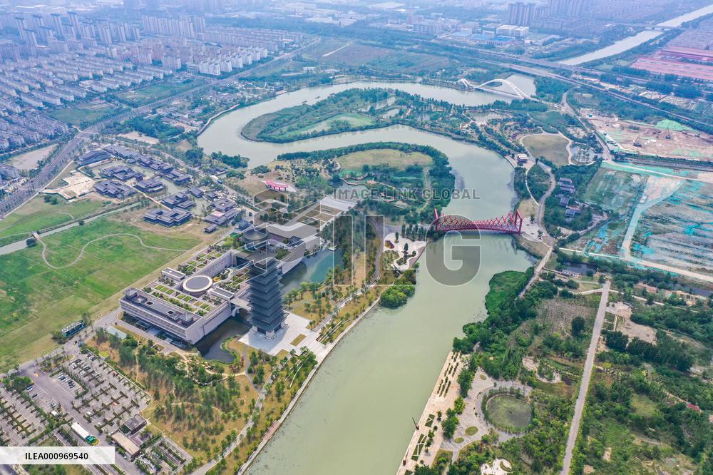 CHINA-JIANGSU-YANGZHOU-CANAL-SCENIC AREA (CN)