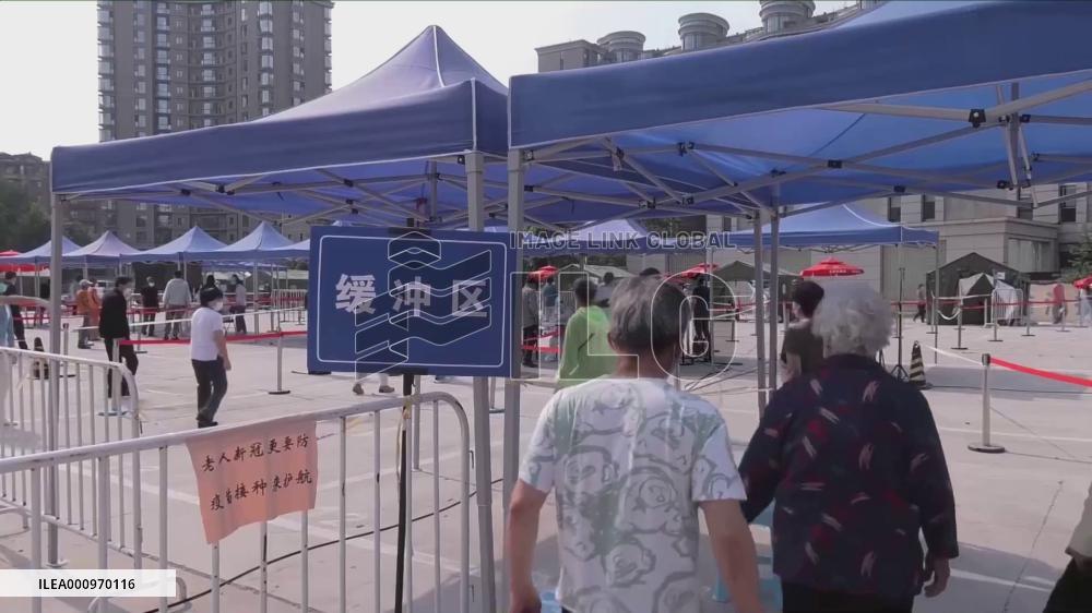 GLOBALink | Measures taken to ensure smooth COVID-19 screenings amid high temperatures in Beijing