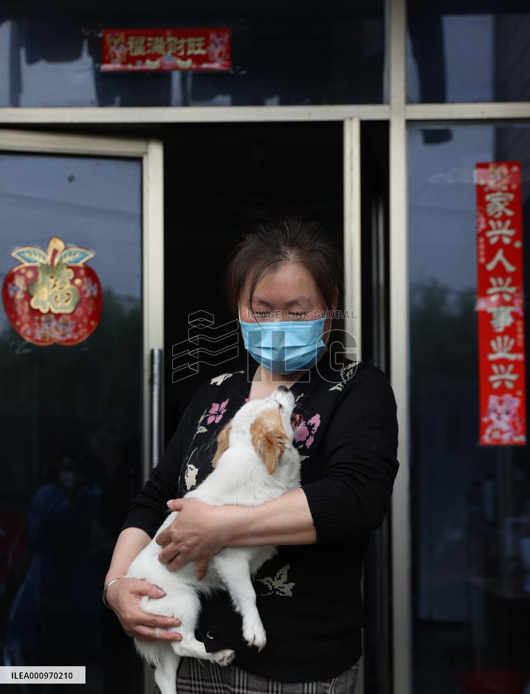 CHINA-SHANGHAI-COVID-19-PETS-CARE (CN)
