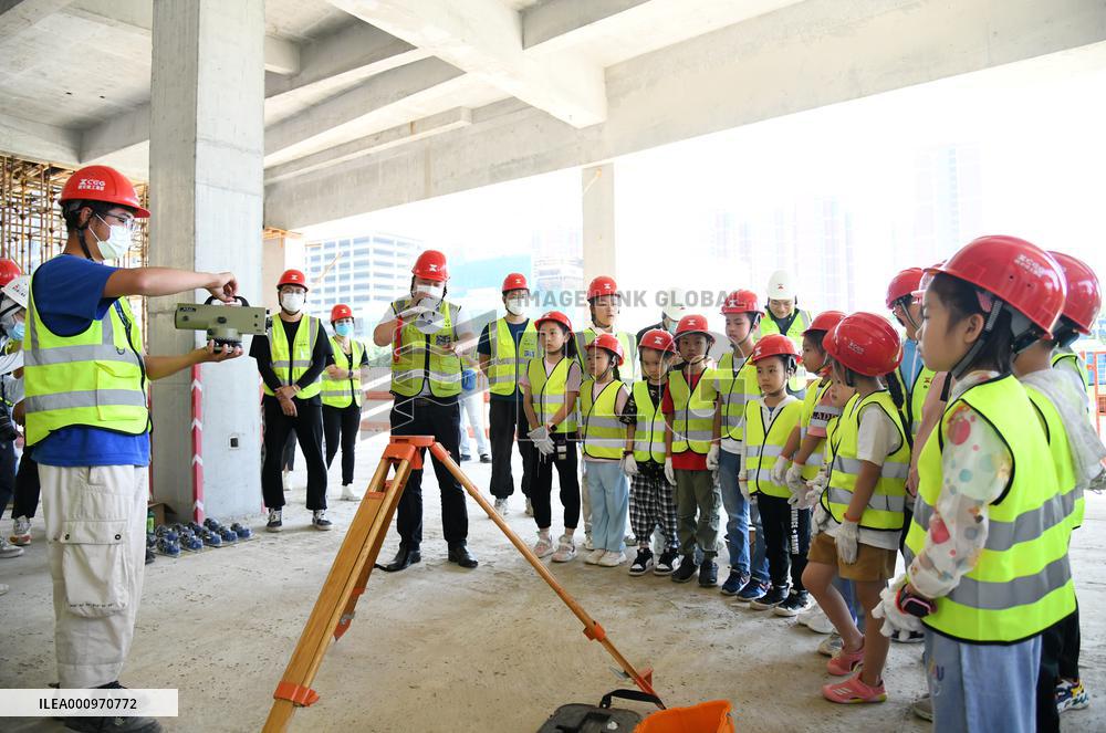CHINA-SHAANXI-XI'AN-LITTLE ARCHITECTS-INT'L CHILDREN'S DAY (CN)