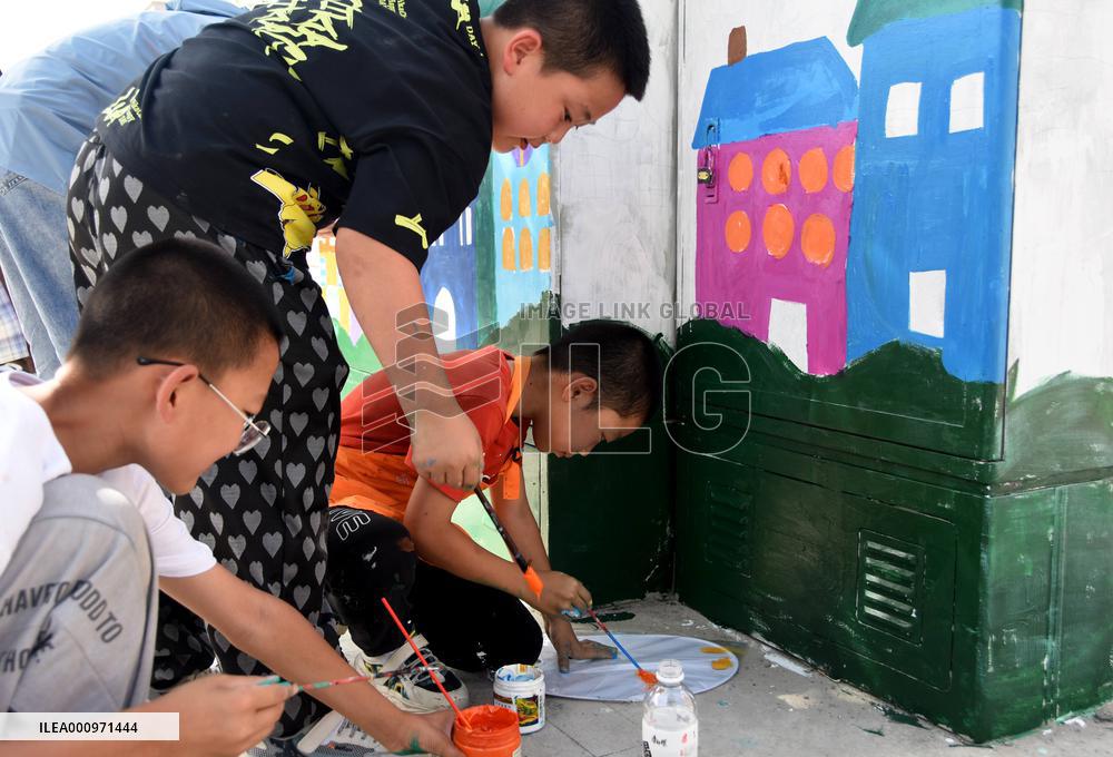 CHINA-XINJIANG-ARTSY TRAFFIC BOX (CN)
