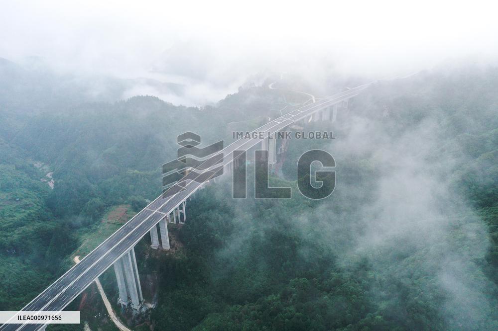 CHINA-GUIZHOU-GUIYANG-HUANGPING-HIGHWAY-COMPLETION (CN)