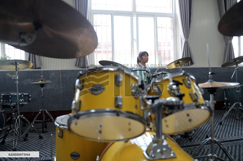 CHINA-HEBEI-XINJI-SPECIAL-EDUCATION SCHOOL JAZZ DRUMMING BAND (CN)