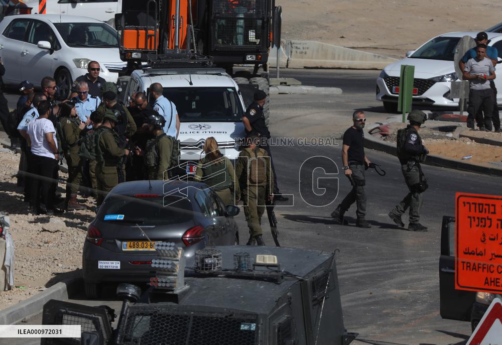 MIDEAST-HEBRON-WOMAN KILLED