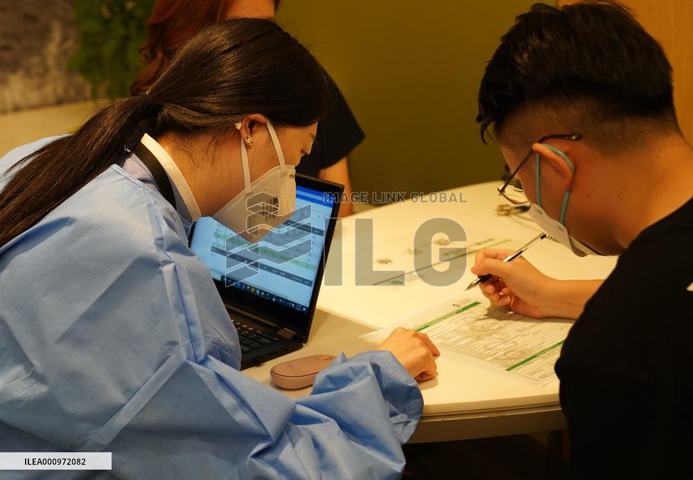 CHINA-SHANGHAI-LIFE (CN)