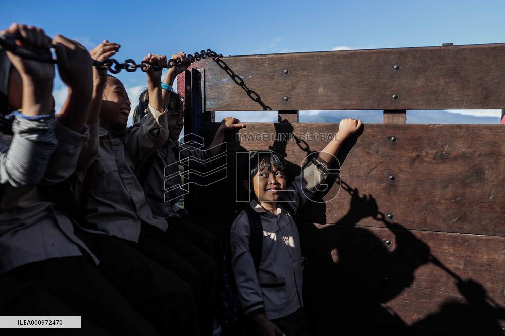 INDONESIA-BOGOR-STUDENTS-DAILY LIFE