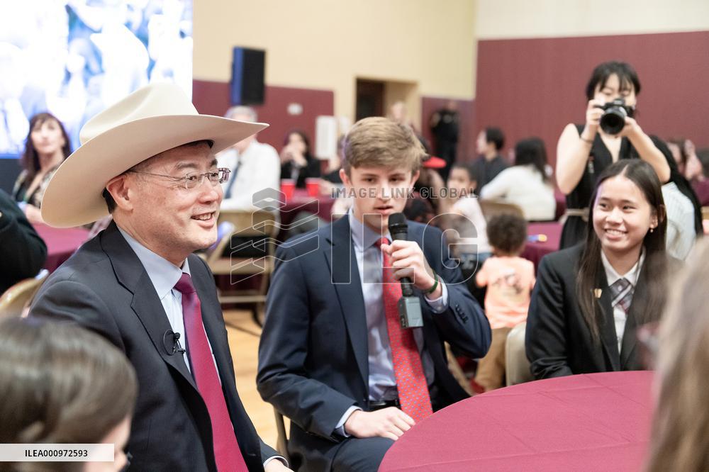 U.S.-TEXAS-QIN GANG-CHINESE LANGUAGE-EDUCATION