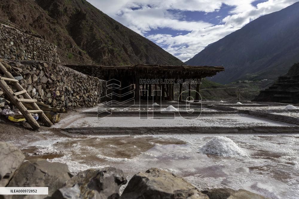 CHINA-TIBET-QAMDO-MANGKAM-SALT PAN (CN)