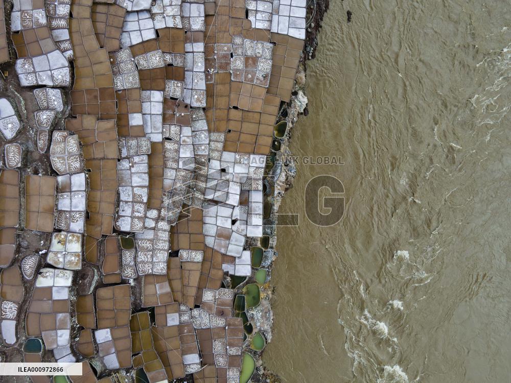 CHINA-TIBET-QAMDO-MANGKAM-SALT PAN (CN)