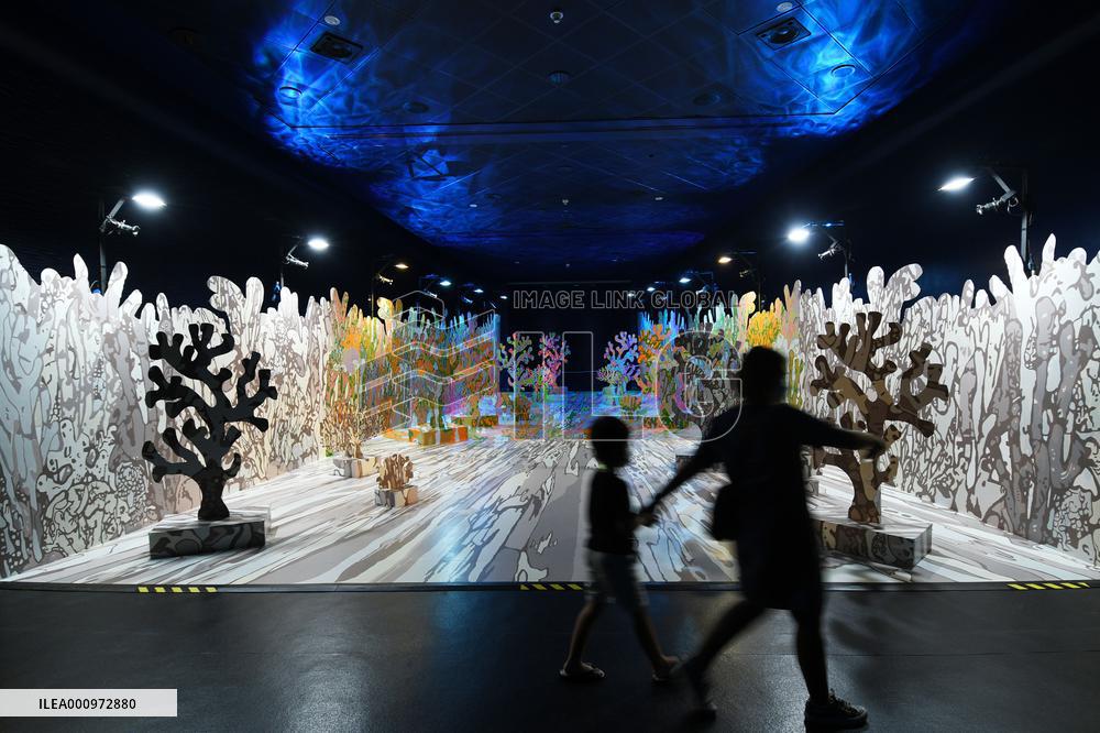 SINGAPORE-AQUARIUM