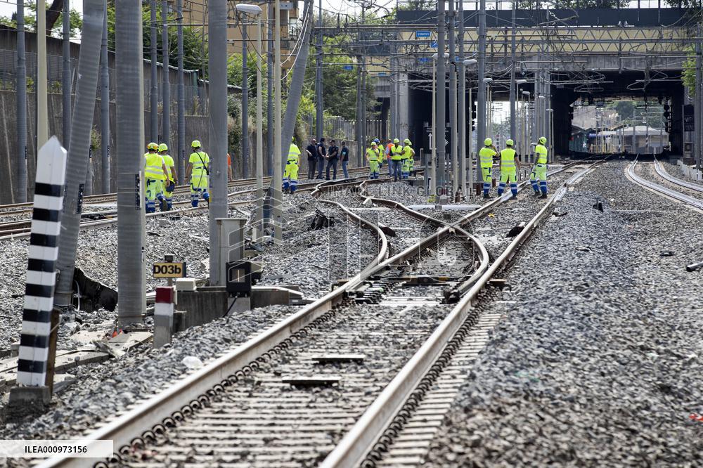 ITALY-ROME-HIGH-SPEED TRAIN-ACCIDENT