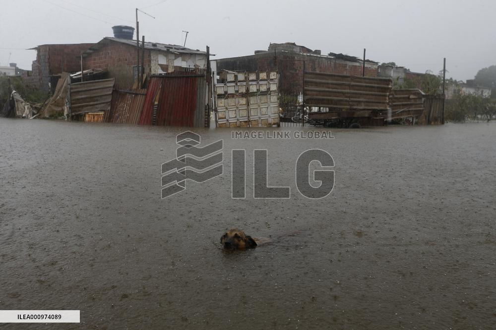 BRAZIL-RECIFE-HEAVY RAINS-FLOODED STREET