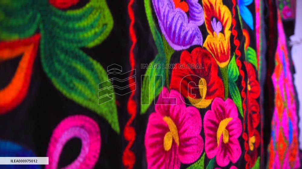 Xinjiang, My home: An inheritor of ethnic Kirgiz embroidery