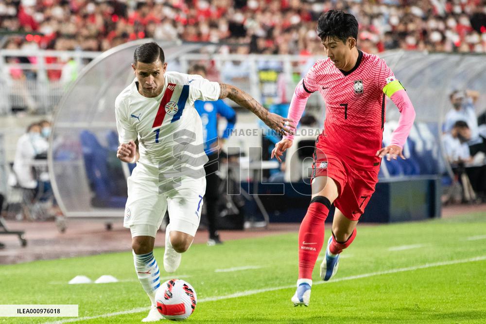 (SP)SOUTH KOREA-SUWON-FOOTBALL-FRIENDLY MATCH-KOR VS PAR