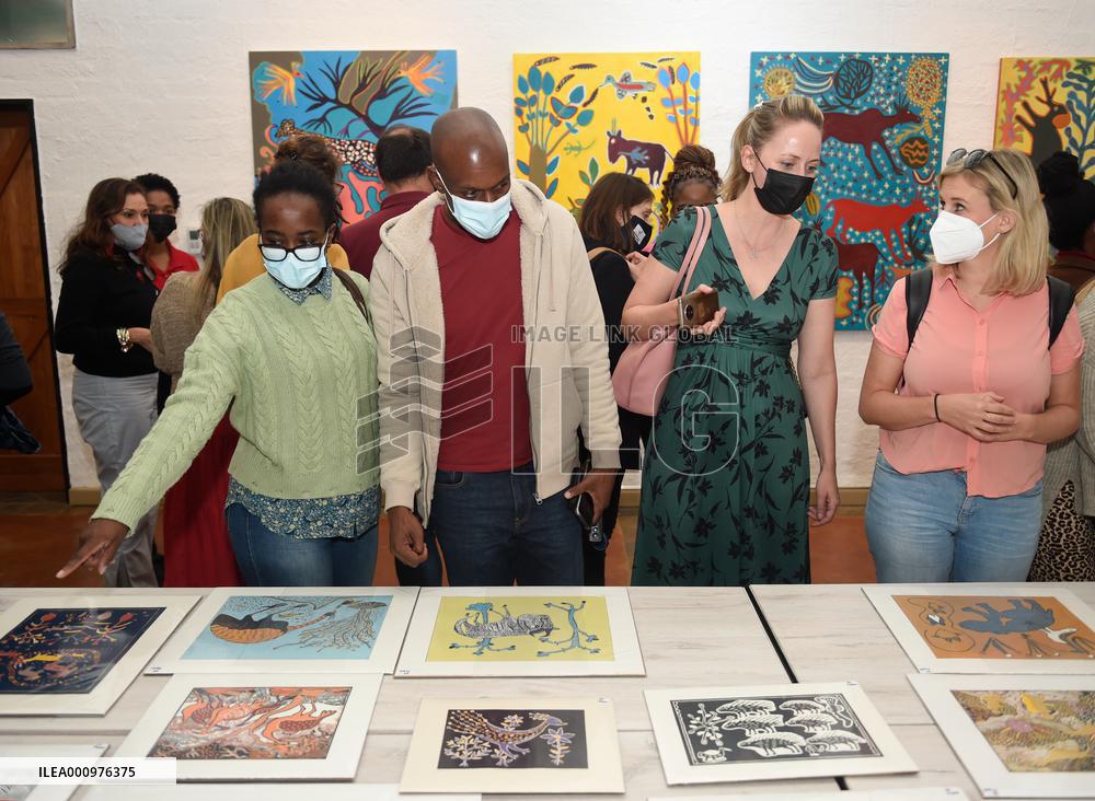 BOTSWANA-GABORONE-KURU ART EXHIBITION