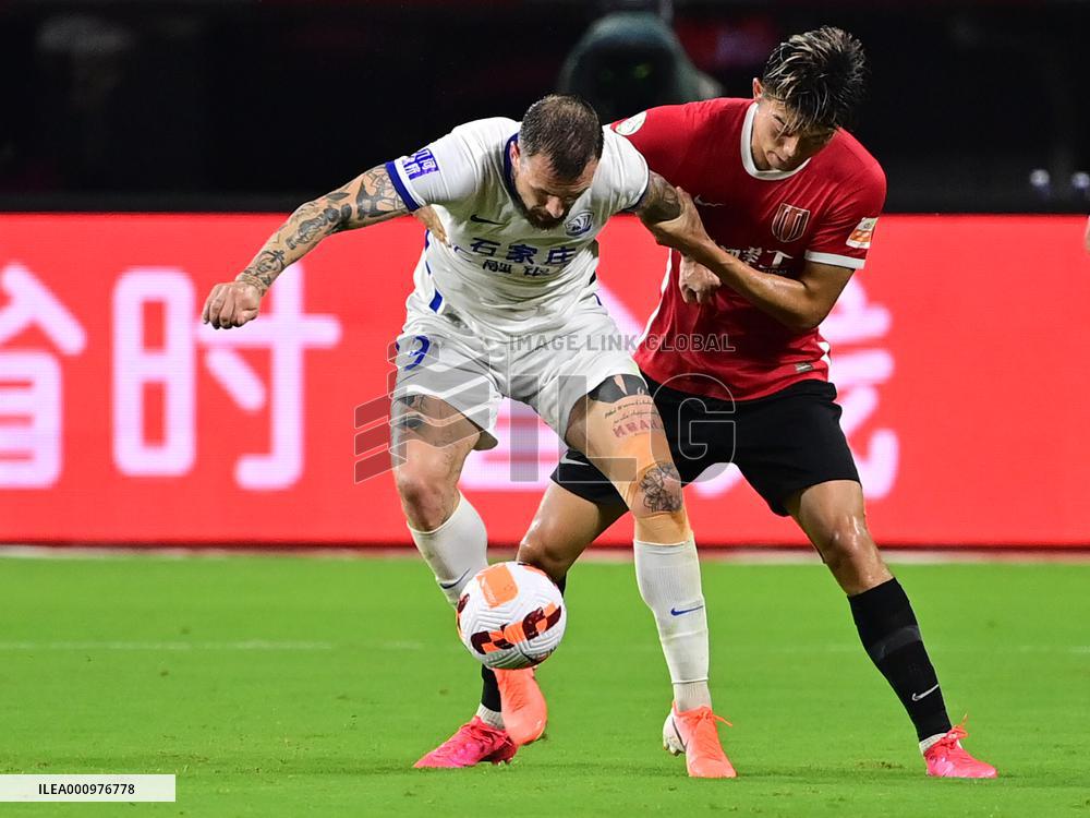 (SP)CHINA-MEIZHOU-FOOTBALL-CSL-CANGZHOU VS CHENGDU(CN)