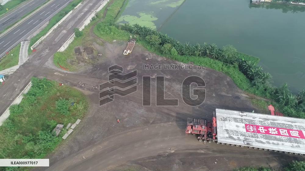 Jakarta-Bandung HSR No. 4 casting yard completes box girders erection