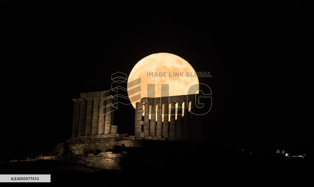 GREECE-CAPE SOUNION-TEMPLE OF POSEIDON-FULL MOON