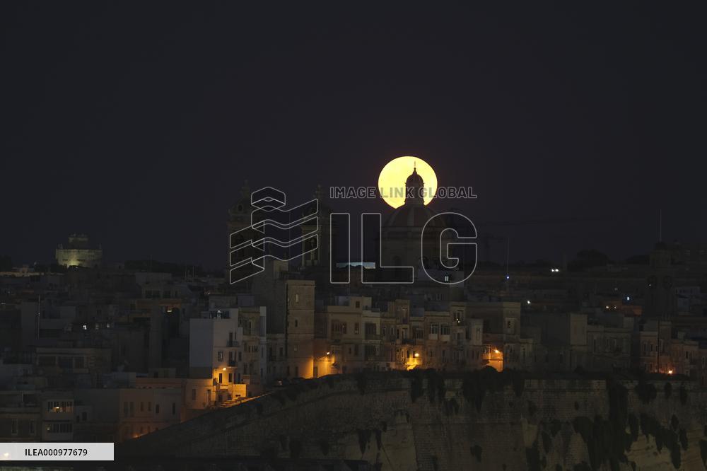 MALTA-FLORIANA-SUPERMOON
