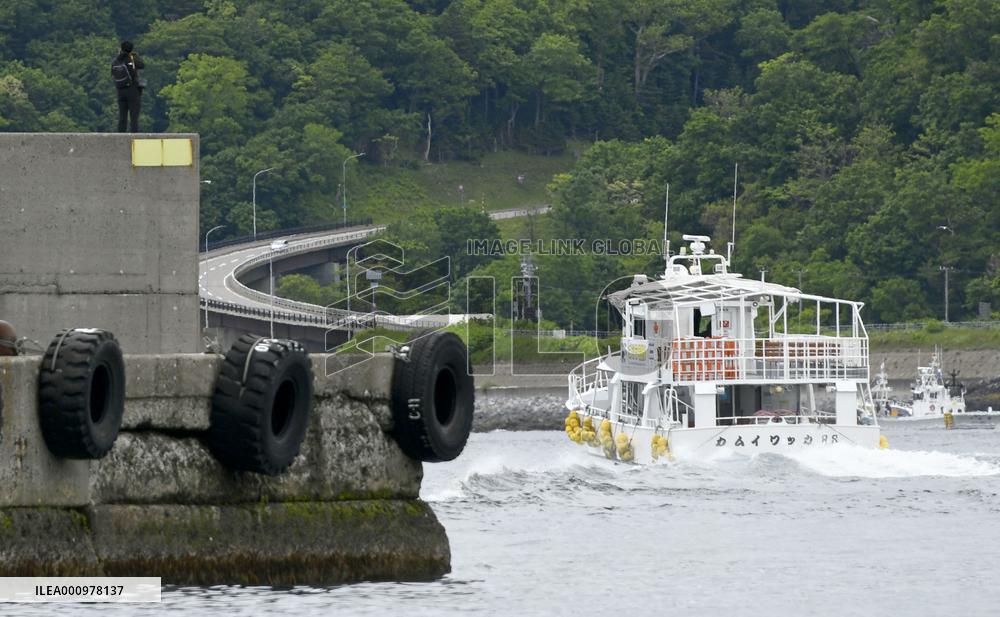 Cruises reopen after deadly tour boat accident off Hokkaido