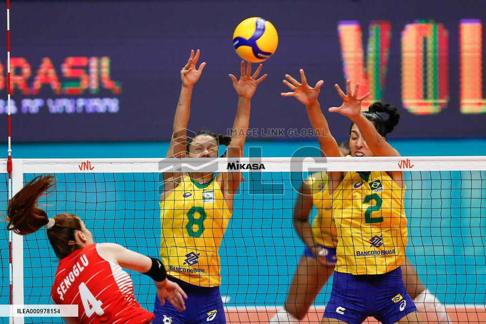 (SP)BRAZIL-BRASILIA-VOLLEYBALL-FIVB NATIONS LEAGUE-WOMEN-DOM VS TUR