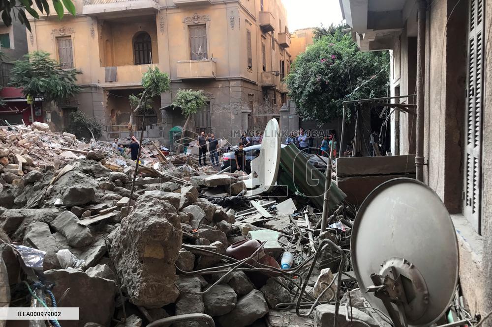 EGYPT-CAIRO-BUILDING-COLLAPSE