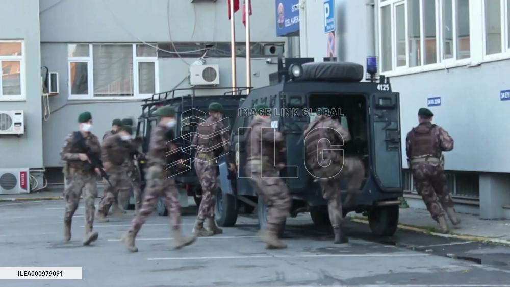 Turkey detains 19 suspected of financing IS
