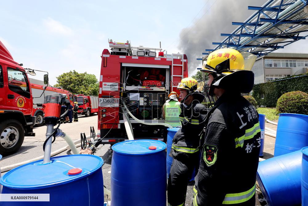 CHINA-SHANGHAI-PETROCHEMICAL FIRM-FIRE (CN)