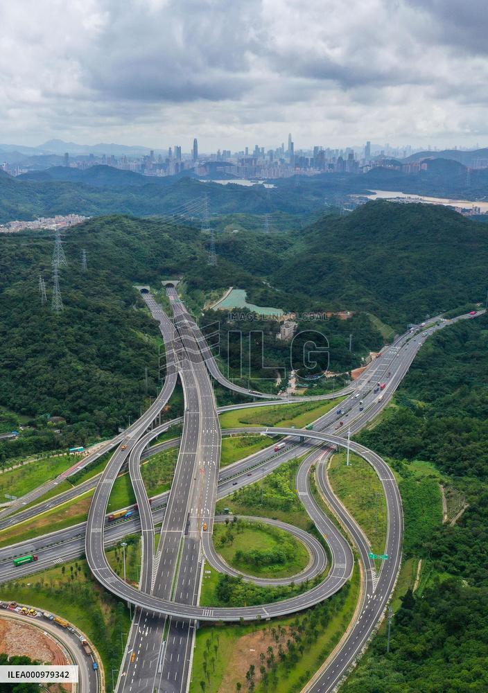 (HKSAR 25)CHINA-GUANGDONG-SHENZHEN-TRANSPORT (CN)