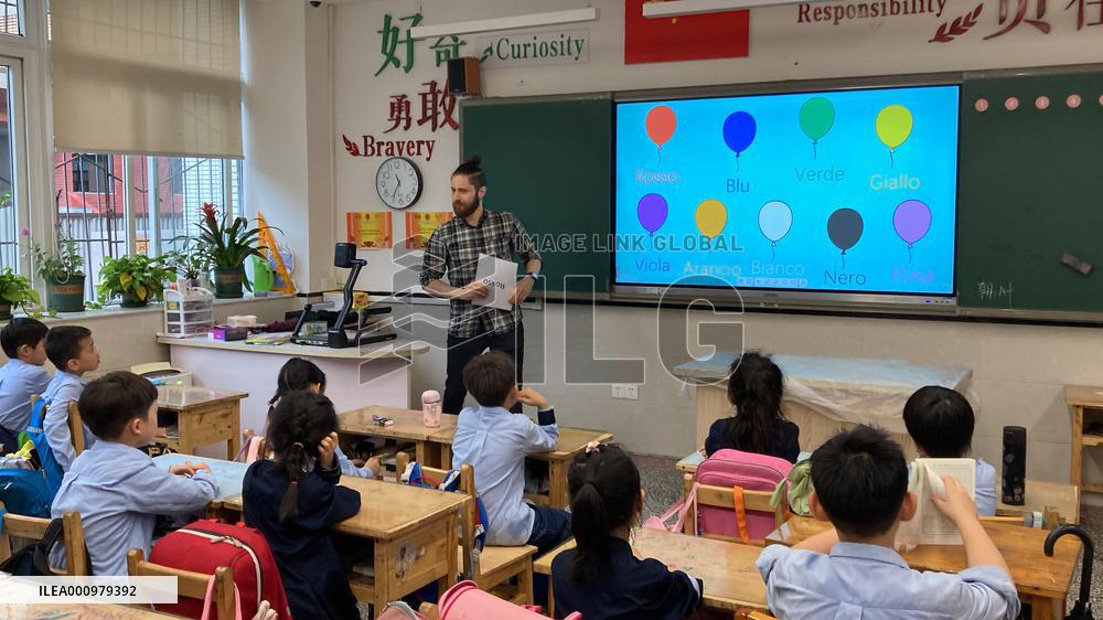 CHINA-CHONGQING-ITALIAN TEACHER (CN)
