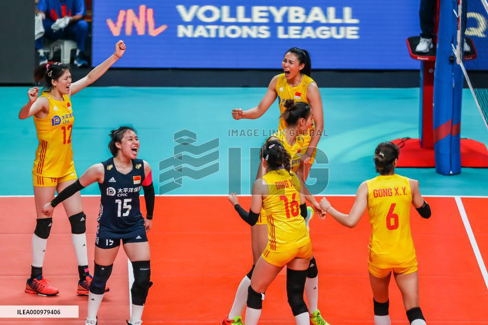 (SP)PHILIPINES-QUEZON CITY-VOLLEYBALL-NATIONS LEAGUE-CHN VS USA