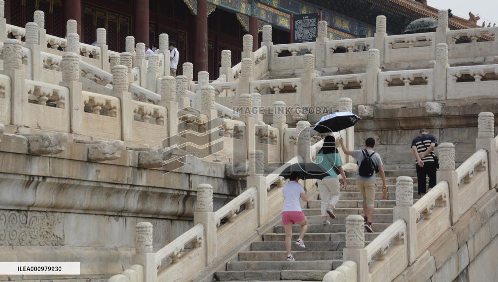 CHINA-BEIJING-PALACE MUSEUM-VISITORS (CN)